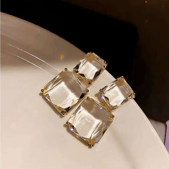 💛 NEW double dangle square crystal earrings 💛 - Picture 5 of 5